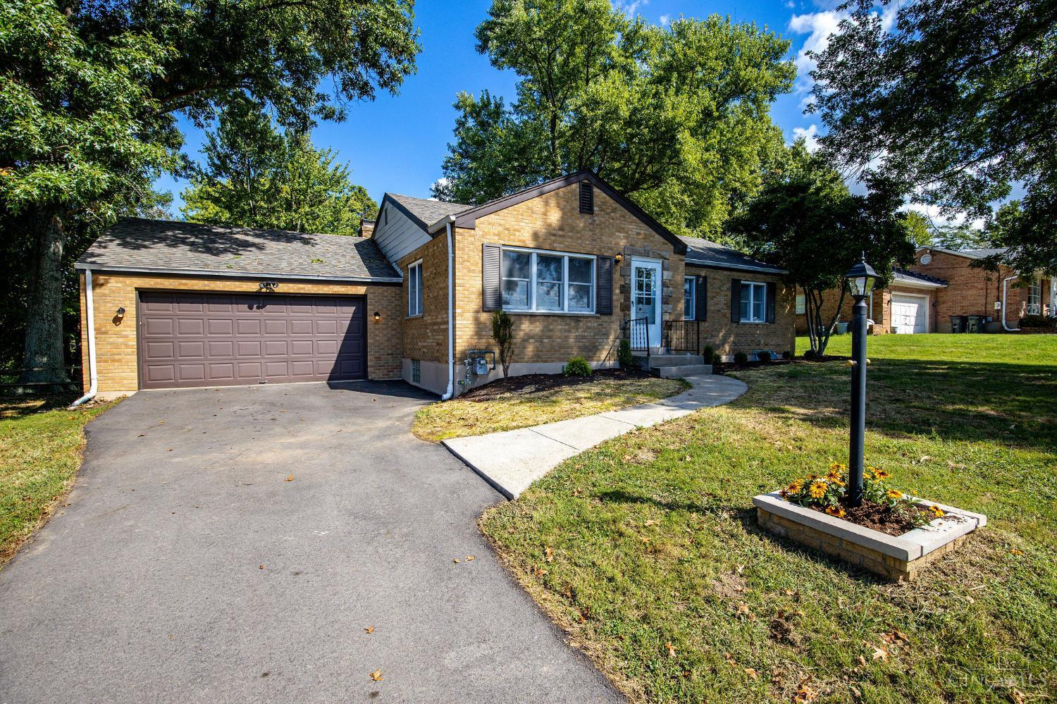 2481 South Road Cincinnati, OH 45233 - Photo 4 of 49