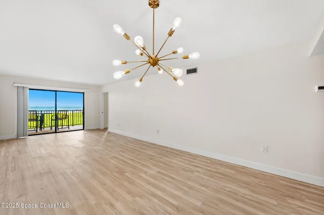 wooden floor in a empty room