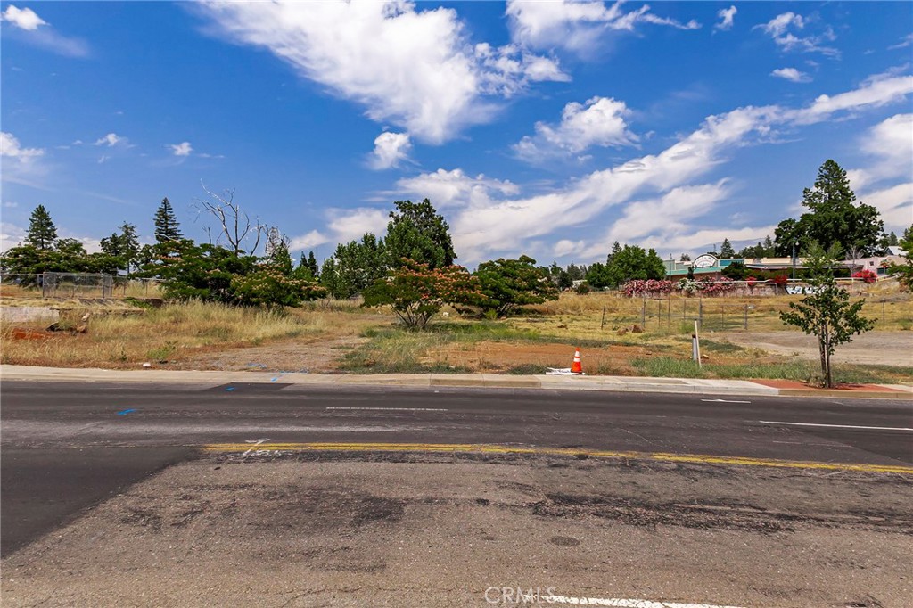 67 Pearson Road Paradise, CA 95969 - Photo 5 of 10 a view of a houses with a yard