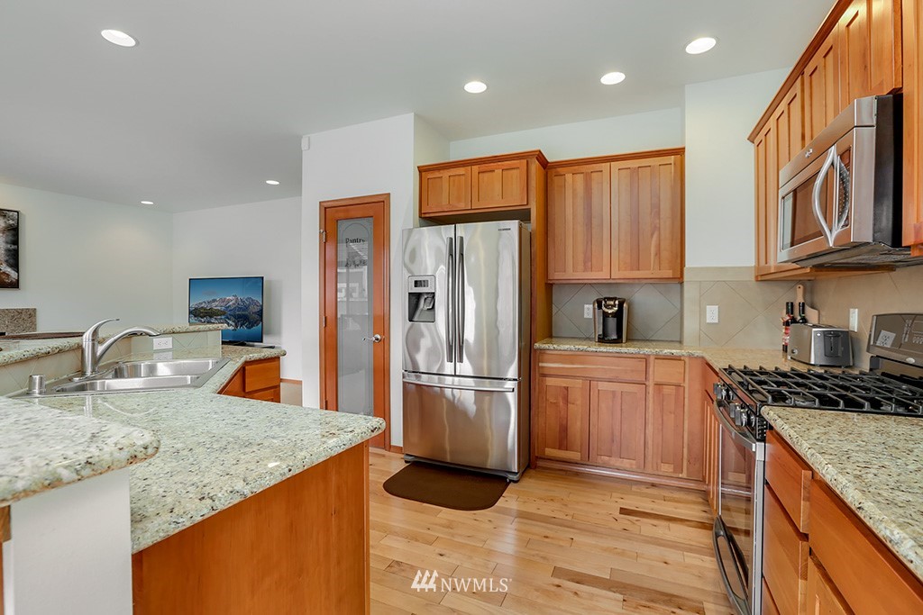 3424 171st Place Southeast Bothell, WA 98012 - Photo 7 of 25