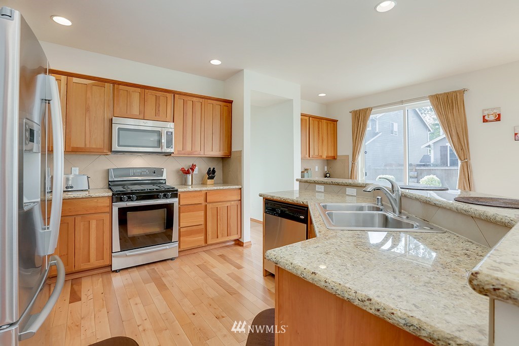 3424 171st Place Southeast Bothell, WA 98012 - Photo 9 of 25