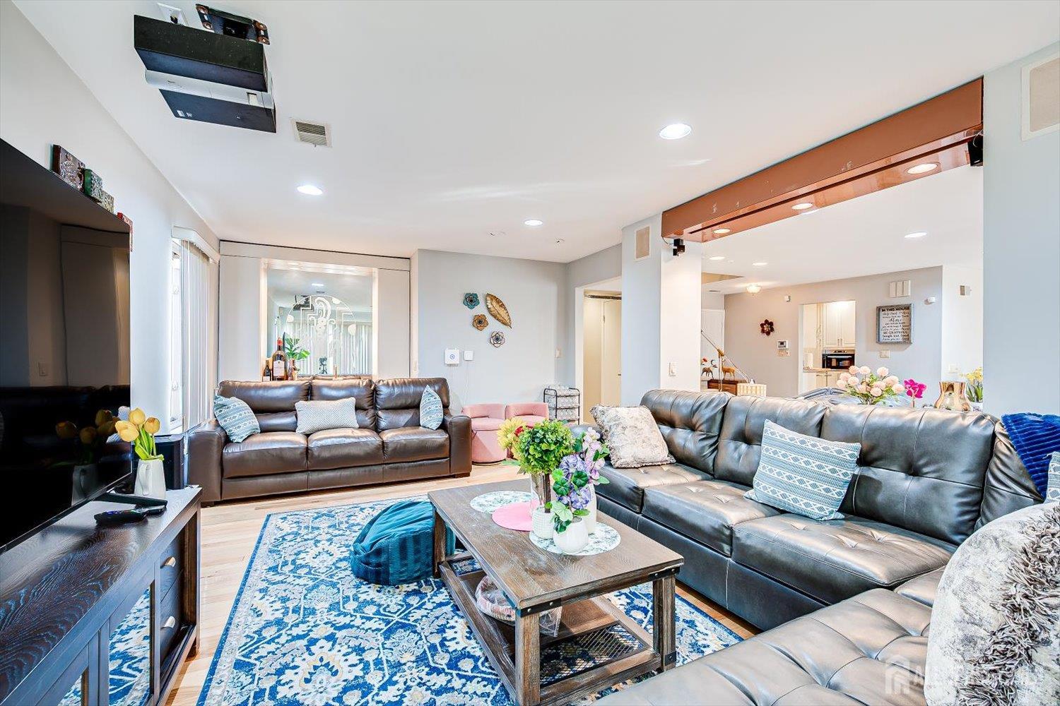 28 Nicole Terrace Edison, NJ 08820 - Photo 22 of 42