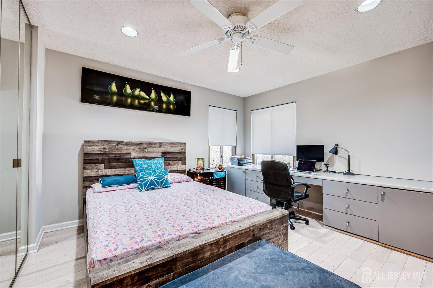 28 Nicole Terrace Edison, NJ 08820 - Photo 33 of 42