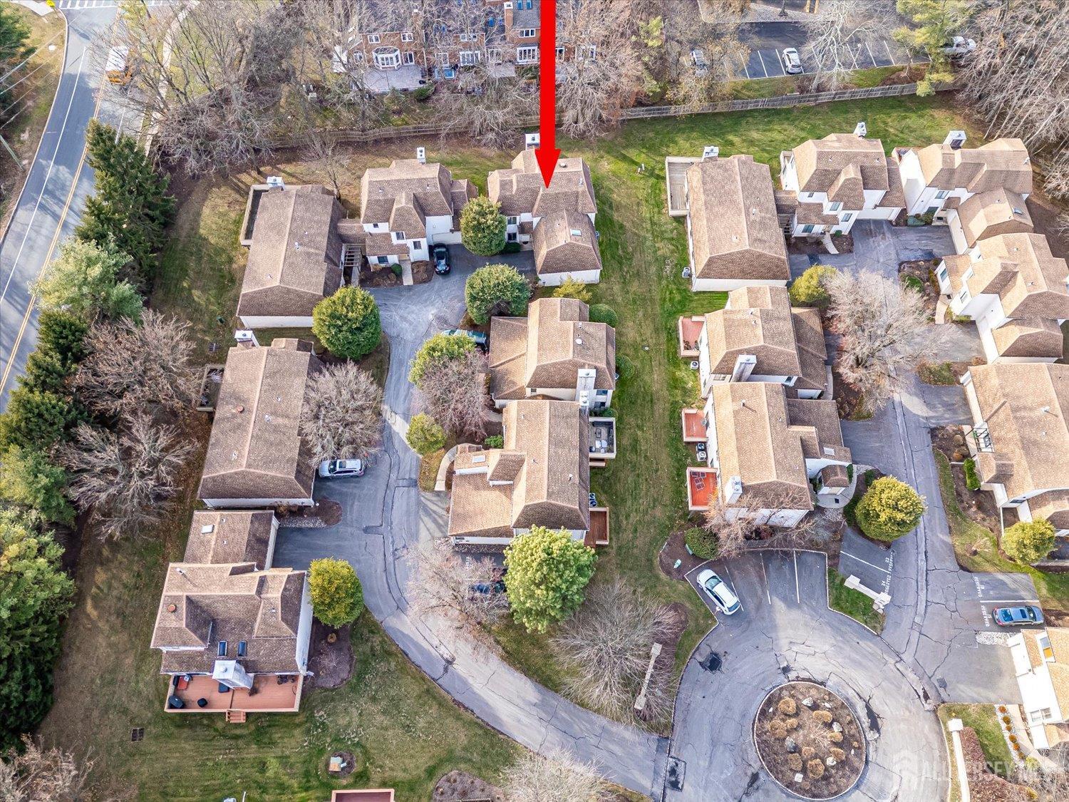 28 Nicole Terrace Edison, NJ 08820 - Photo 5 of 42