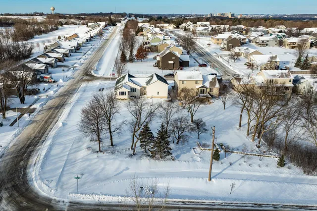 $479,000 | 1132 Putters Place Southeast, Rochester, MN 55904