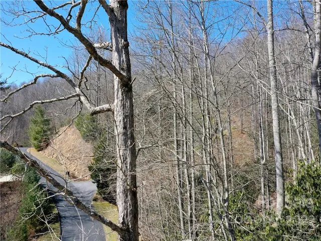 $40,000 | 90 Mountain Crest Drive, Unit 30, Hendersonville, NC 28739