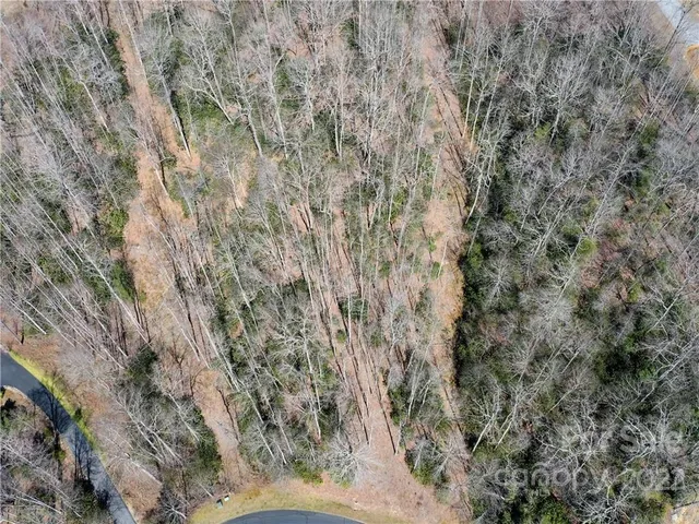 $40,000 | 90 Mountain Crest Drive, Unit 30, Hendersonville, NC 28739