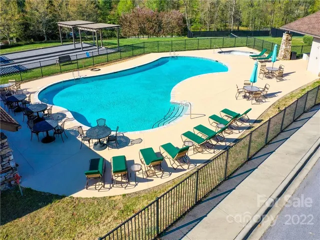 $40,000 | 90 Mountain Crest Drive, Unit 30, Hendersonville, NC 28739