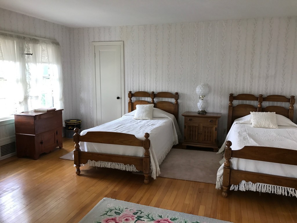 63 Goodwin Street Springfield, MA 01151 - Photo 20 of 30