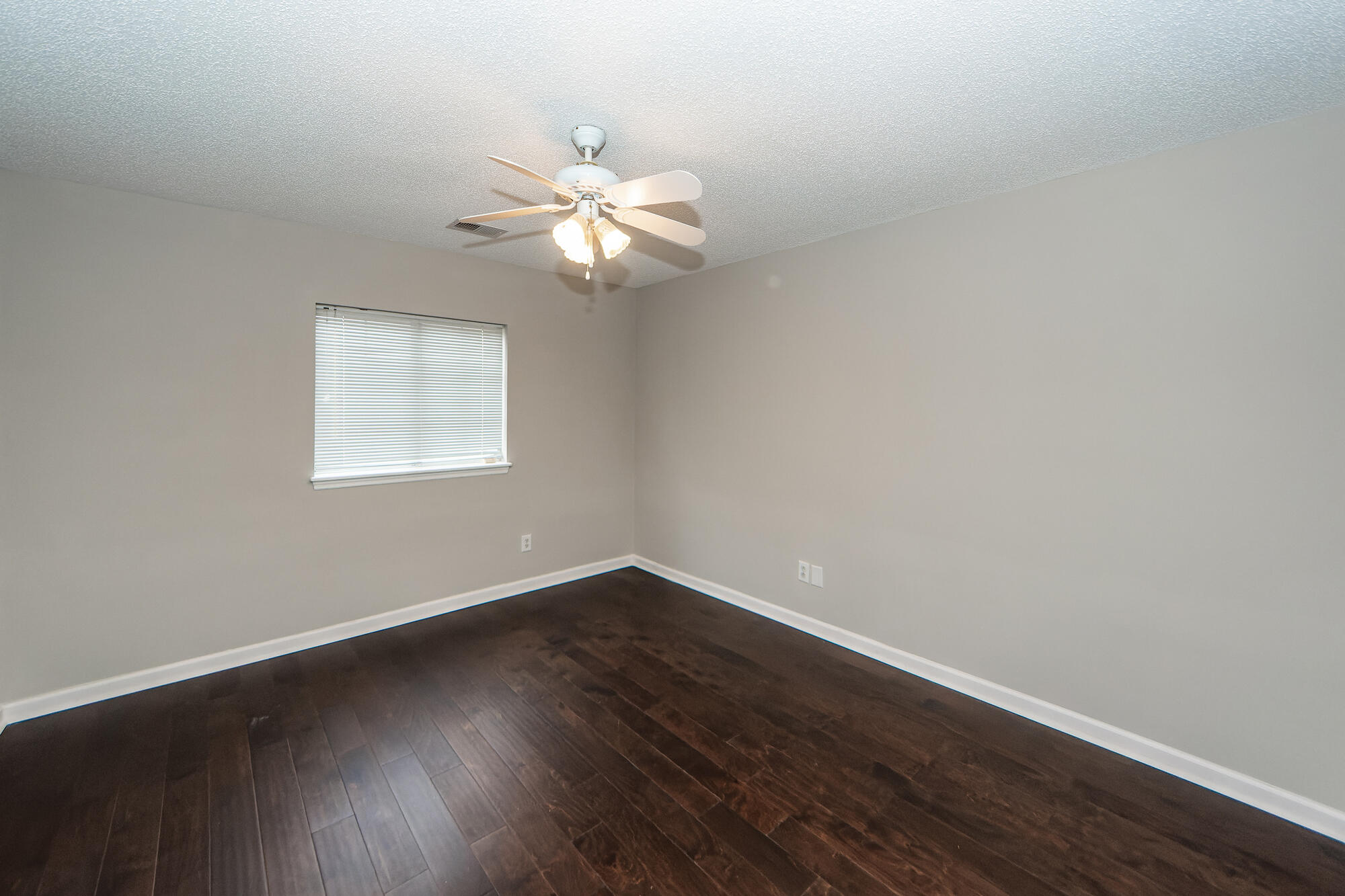 8054 Old Hazelwood Road North Charleston, SC 29406 - Photo 16 of 28 20