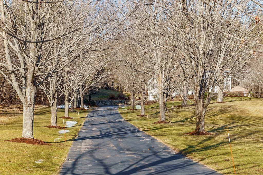 77 B South Road Pepperell, MA 01463 - Photo 4 of 41 Gallery Image 4