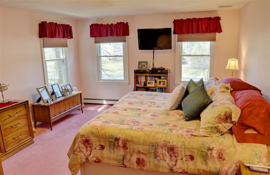 45 York Brook Road Canton, MA 02021 - Photo 18 of 23 Gallery Image 18