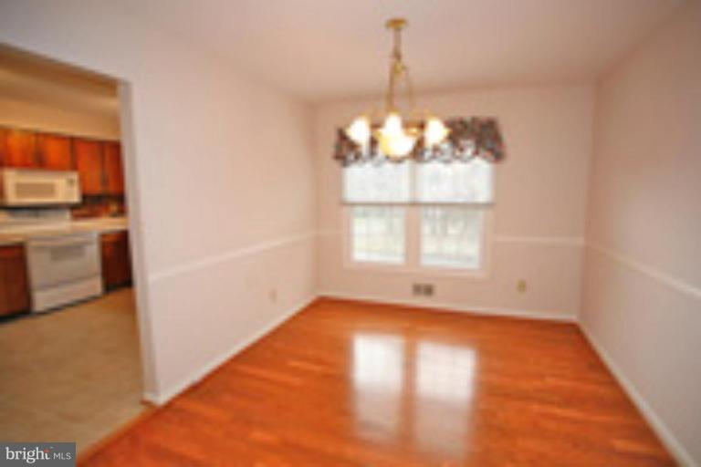 8307 Wickham Road Springfield, VA 22152 - Photo 4 of 7 Dining Room