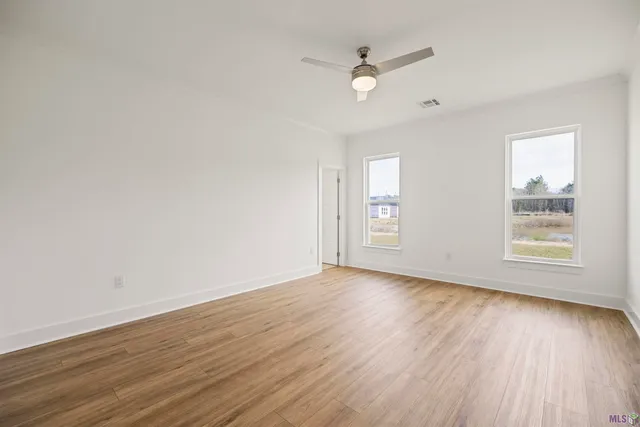 $380,990 | 10688 Deric Avenue, Denham Springs, LA 70726