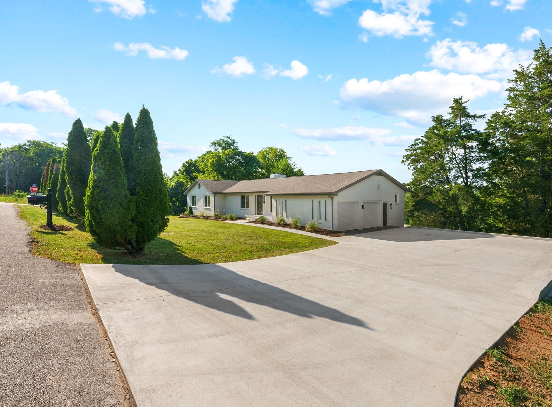 175 Bayview Drive Clarksville, TN 37040 - Photo 3 of 20