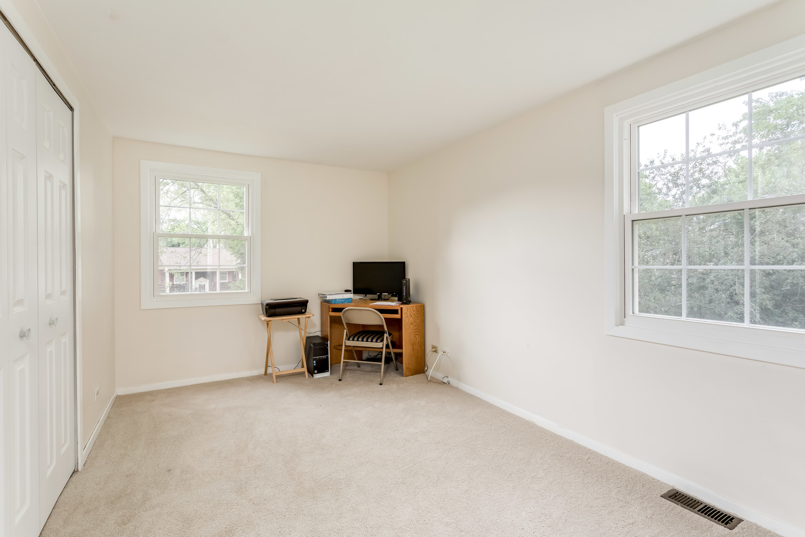 221 Stonegate Road Buffalo Grove, IL 60089 - Photo 19 of 38