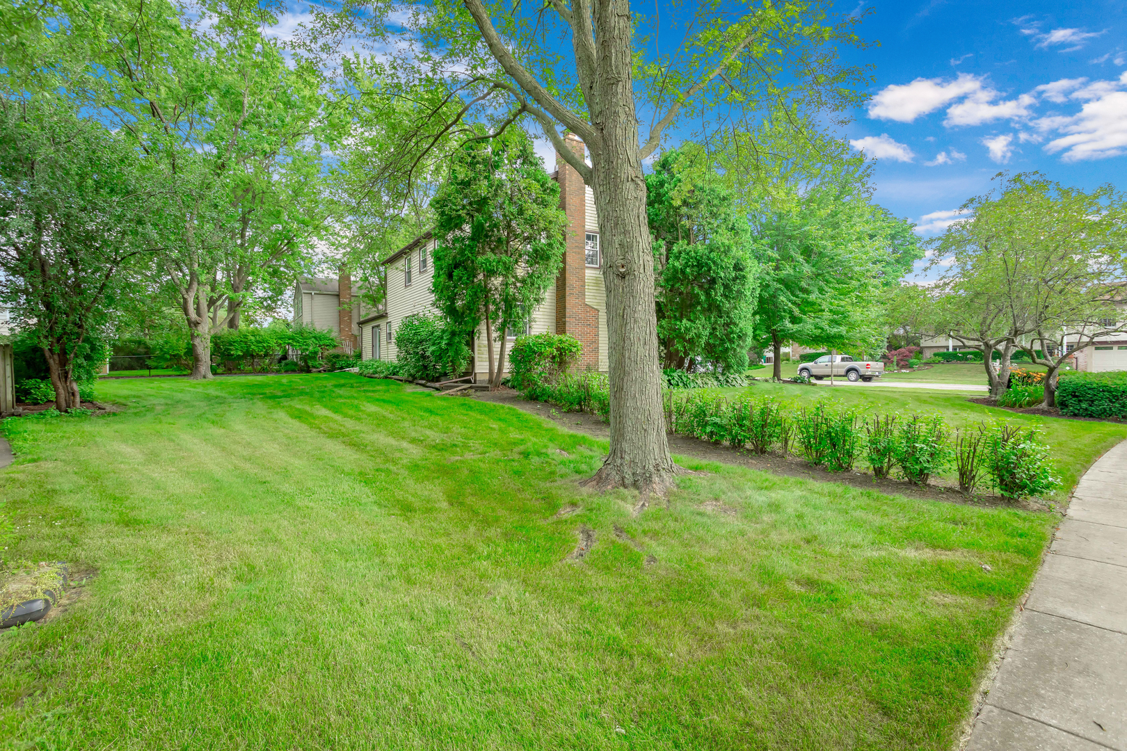 221 Stonegate Road Buffalo Grove, IL 60089 - Photo 33 of 38