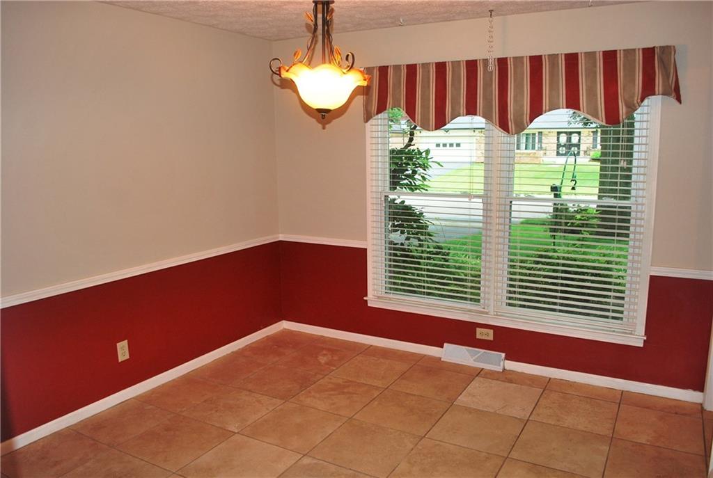 509 Lansdowne Road Indianapolis, IN 46234 - Photo 14 of 32 Gallery Image 14