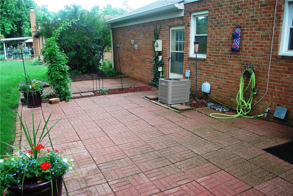 509 Lansdowne Road Indianapolis, IN 46234 - Photo 22 of 32 Gallery Image 22