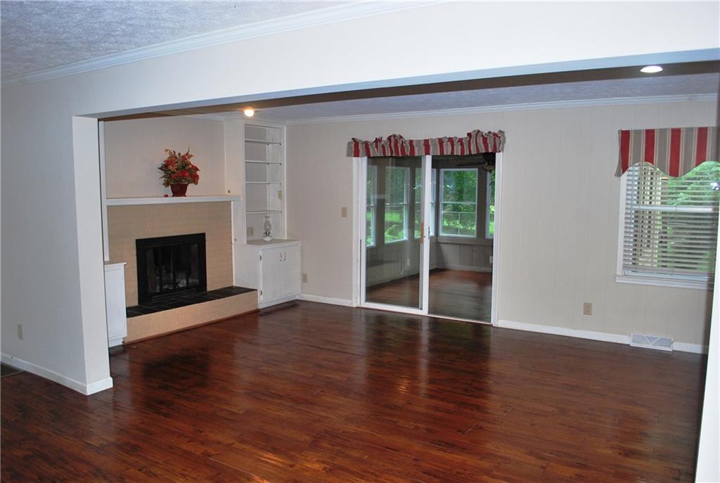 509 Lansdowne Road Indianapolis, IN 46234 - Photo 5 of 32 Gallery Image 5