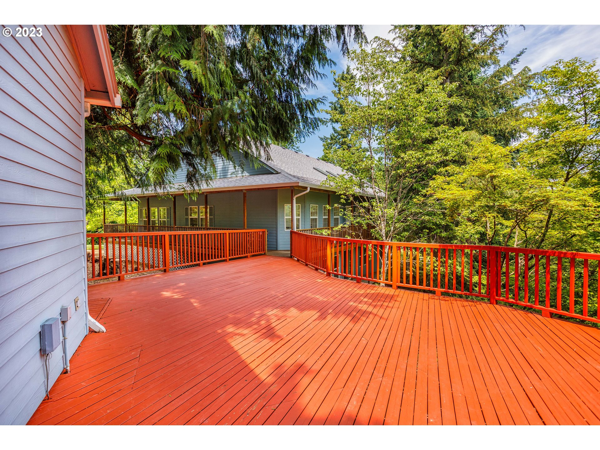 280 South 15th Court Ridgefield, WA 98642 - Photo 31 of 44 a view of balcony with wooden floor