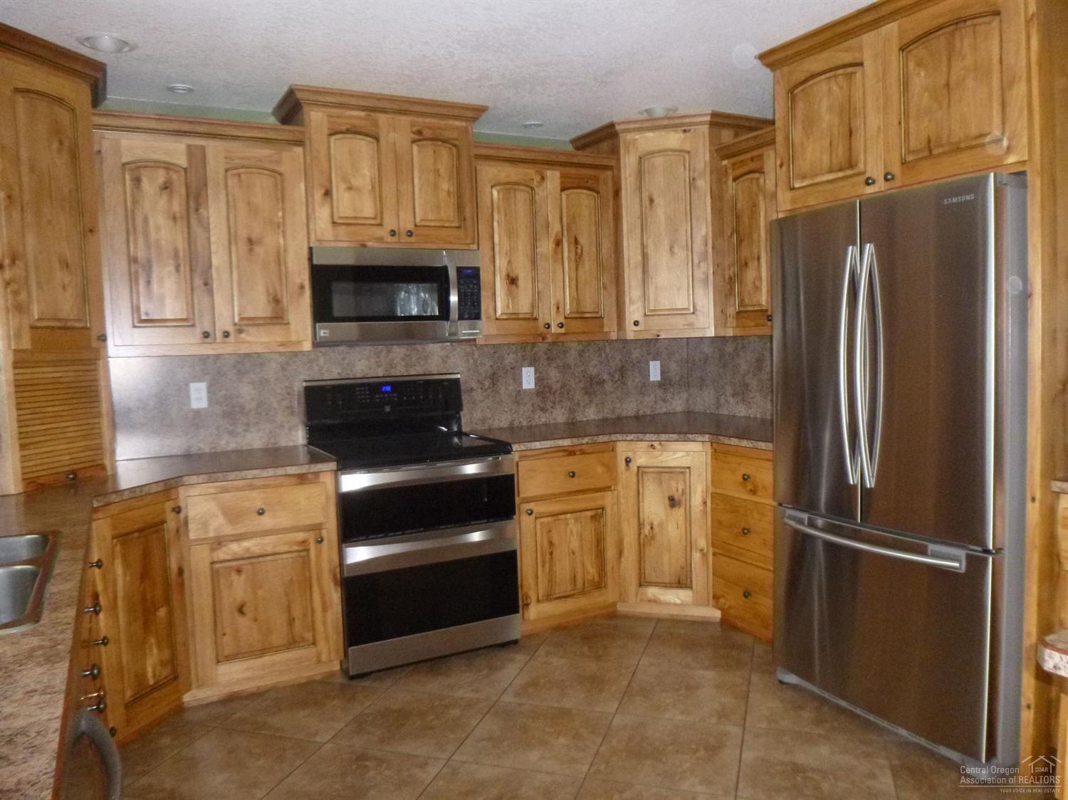 877 North Barnes Road Prineville, OR 97754 - Photo 9 of 20 Additional Photo