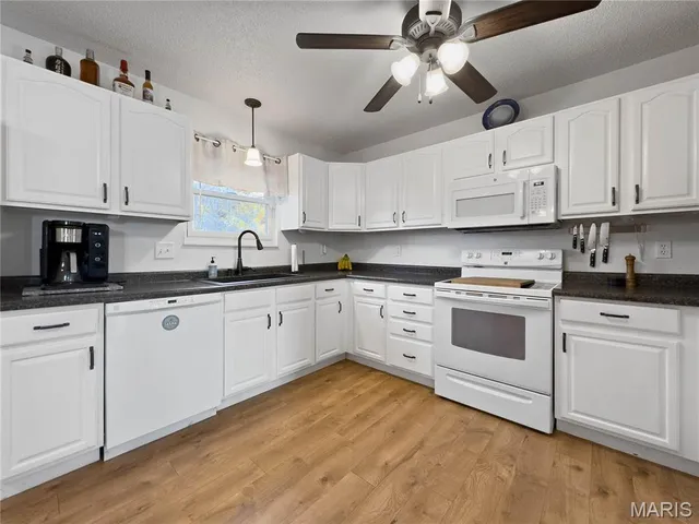 $285,000 | 109 North Meyer Avenue, Valmeyer, IL 62295