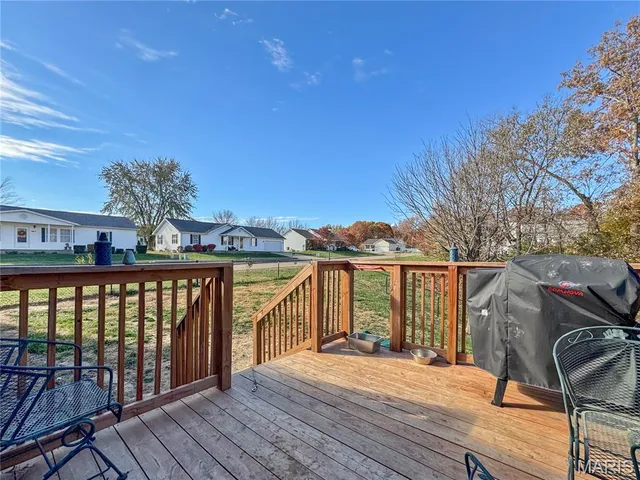 $285,000 | 109 North Meyer Avenue, Valmeyer, IL 62295