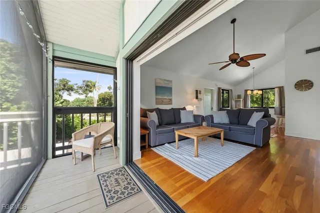 $599,900 | 984 Greenwood Court South, Sanibel, FL 33957