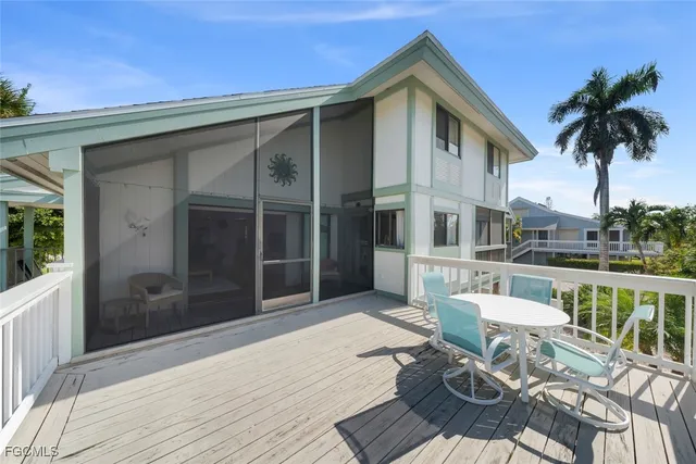 $599,900 | 984 Greenwood Court South, Sanibel, FL 33957