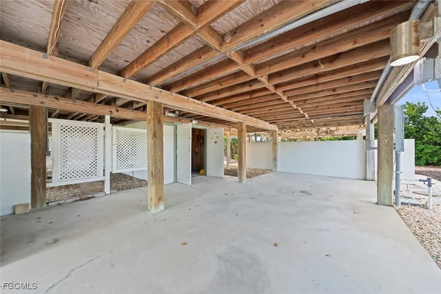 $599,900 | 984 Greenwood Court South, Sanibel, FL 33957