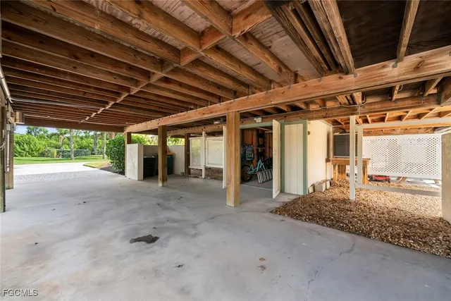 $599,900 | 984 Greenwood Court South, Sanibel, FL 33957