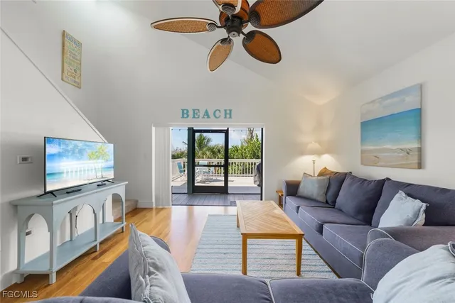 $599,900 | 984 Greenwood Court South, Sanibel, FL 33957