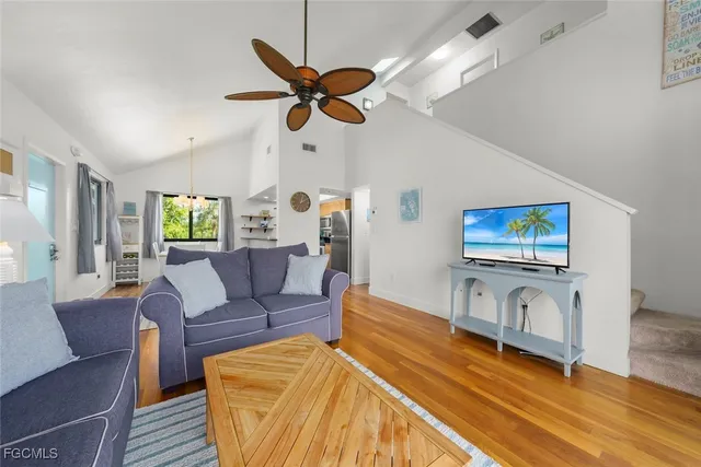 $599,900 | 984 Greenwood Court South, Sanibel, FL 33957