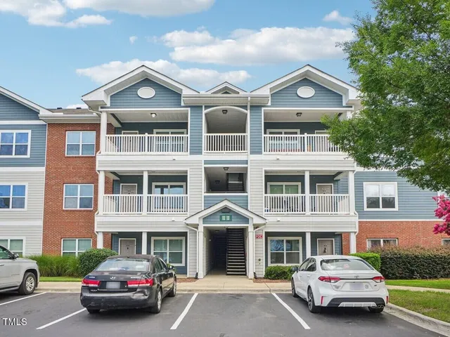 $1,488 | 1000 Broadstone Way, Unit B1, Apex, NC 27502