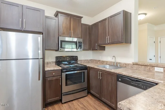 $1,488 | 1000 Broadstone Way, Unit B1, Apex, NC 27502