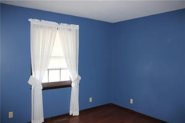 $275,000 | 1805 Cambridge Lane, Pittsburg, KS 66762