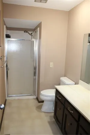 $275,000 | 1805 Cambridge Lane, Pittsburg, KS 66762