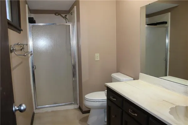 $275,000 | 1805 Cambridge Lane, Pittsburg, KS 66762