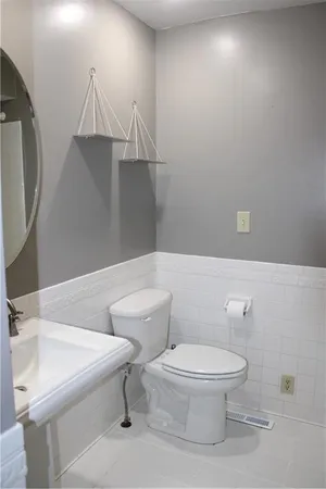 $275,000 | 1805 Cambridge Lane, Pittsburg, KS 66762