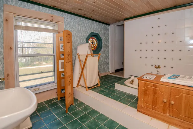 $280,000 | 223 Vermont Rte 100, Ludlow, VT 05149