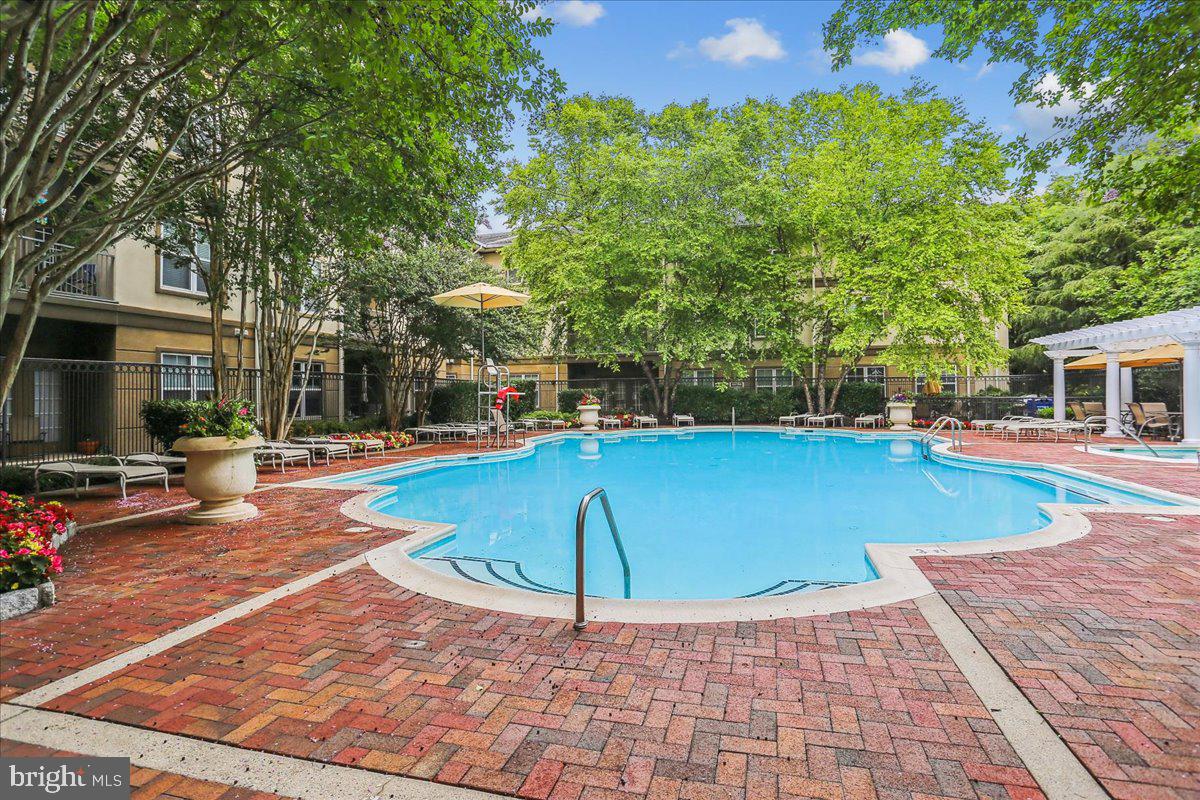11750 Old Georgetown Road, Unit 2136 North Bethesda, MD 20852 - Photo 32 of 40