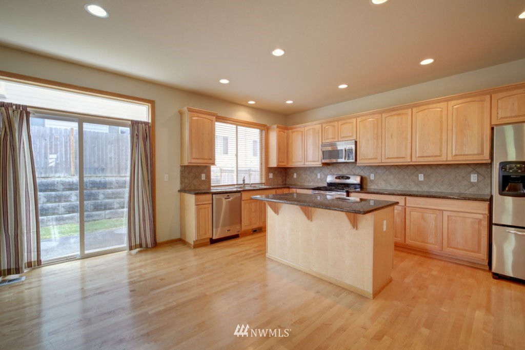 3504 Mill Avenue South Renton, WA 98055 - Photo 6 of 25 Gallery Image 6