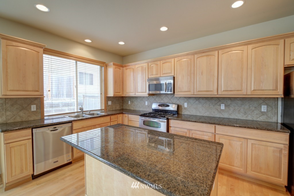 3504 Mill Avenue South Renton, WA 98055 - Photo 7 of 25 Gallery Image 7