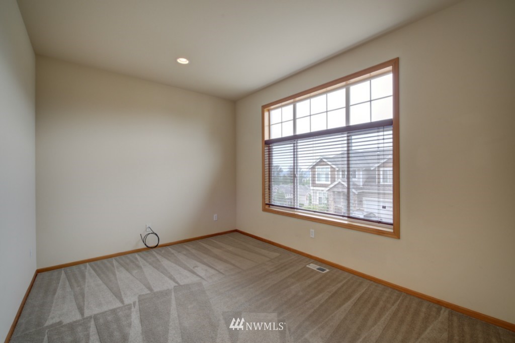 3504 Mill Avenue South Renton, WA 98055 - Photo 10 of 25 Gallery Image 10