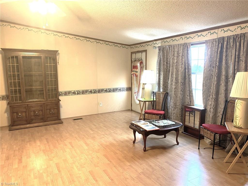 1642 Boiling Springs Road Purlear, NC 28665 - Photo 7 of 18 Living Room