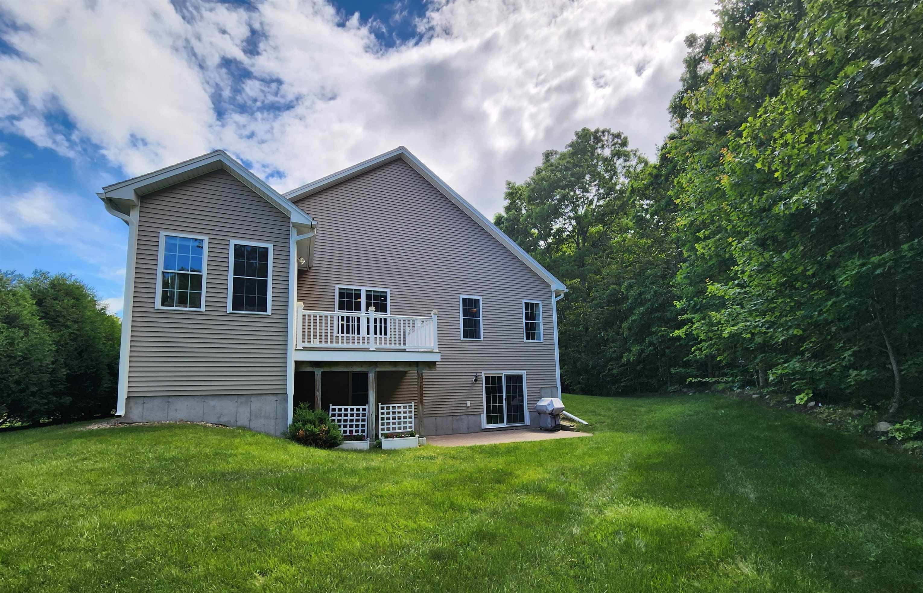 26 Pepper Hill Road Londonderry, NH 03053 - Photo 35 of 47