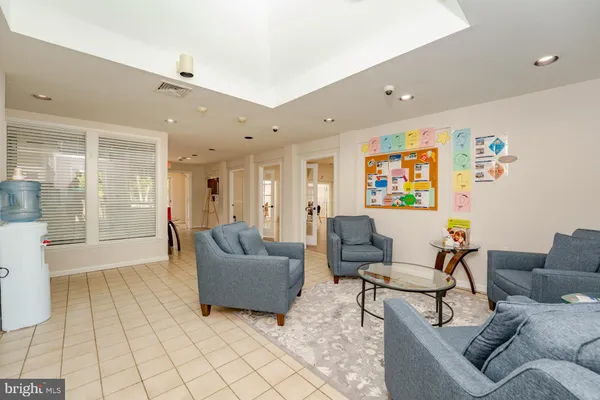 $184,900 | 24 Holly Court, Trenton, NJ 08619