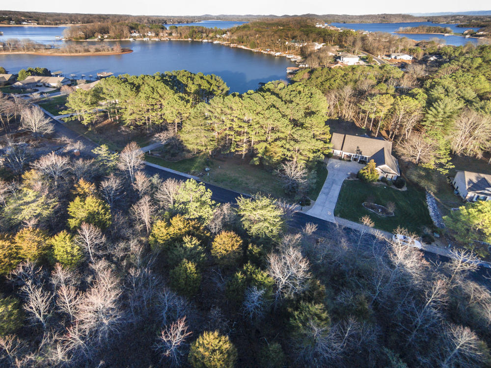 166 Inagehi Way Loudon, TN 37774 - Photo 8 of 9 166 Inagehi Way 4 - Tom Gongola