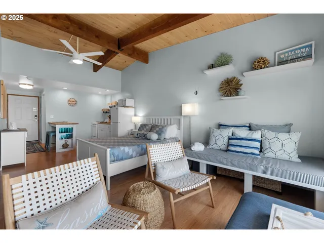 $335,000 | 2316 Beach Drive, Unit 157, Seaside, OR 97138